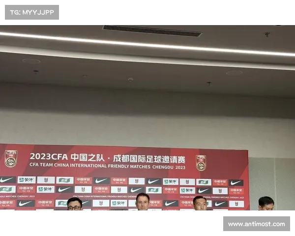扬科维奇引领中国女足重建之路 力争在世界杯和奥运会再创辉煌 扬科维奇引领中国女足重建之路 力争在世界杯和奥运会再创辉煌